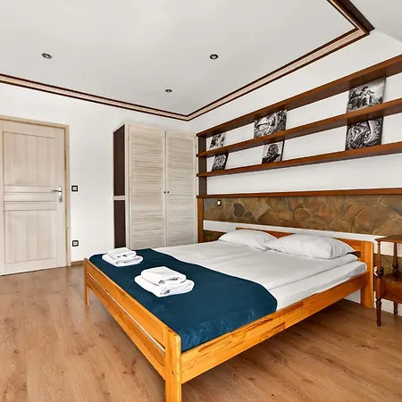 Casa rural U świerków 2 - Zabytkowe 4 I 8 Osobowe, W Każdym 2 Sypialnie, 2 łazienki, Aneks Kuchenny, Balkon, 1,5km Termy Chochołowskie Chocholow