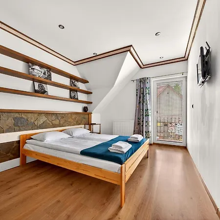 Casa rural U świerków 2 - Zabytkowe 4 I 8 Osobowe, W Każdym 2 Sypialnie, 2 łazienki, Aneks Kuchenny, Balkon, 1,5km Termy Chochołowskie Chocholow